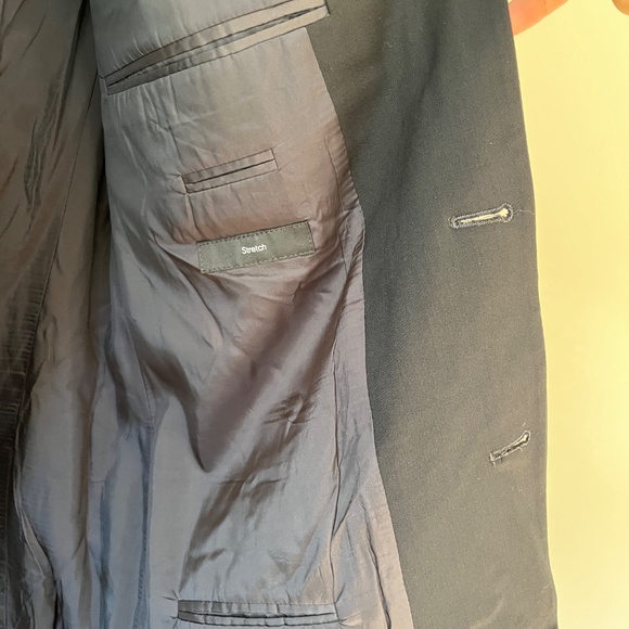 Hugo Boss Sz 40R Black Virgin Wool Blazer Suit Pockets has a FLAW - Picture 5 of 14